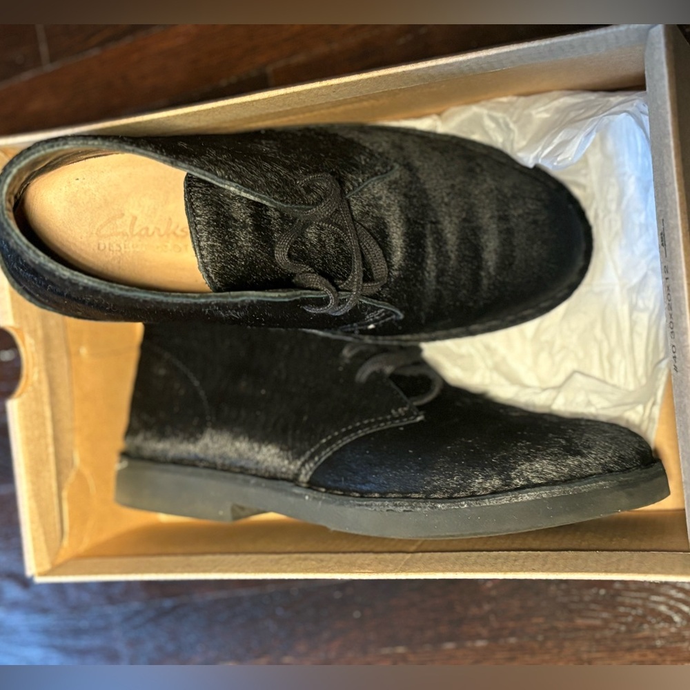 Clarks Dessert Boots - Picture 5 of 5